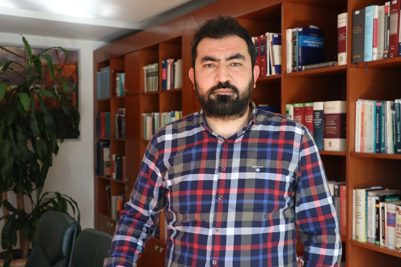 UMHD Başkanı Demir: Uluslararası kamuoyu Yunanistan'ın mültecilere yönelik eylemlerine karşı çıkmalı UMHD Başkanı Demir: Uluslararası kamuoyu Yunanistan'ın mültecilere yönelik eylemlerine karşı çıkmalı